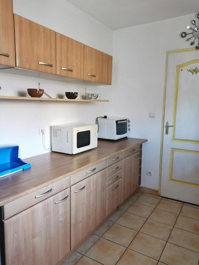 Belle Villa De 90M2 Au Calme Avec Jardin Et Parking A 10 Mn De La Mer En Voiture Fos-sur-Mer Exterior foto